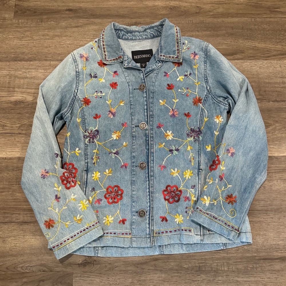 Vintage Bernardo Denim Jacket Womens Medium Blue Floral Embroidered Button Up - Picture 3 of 10